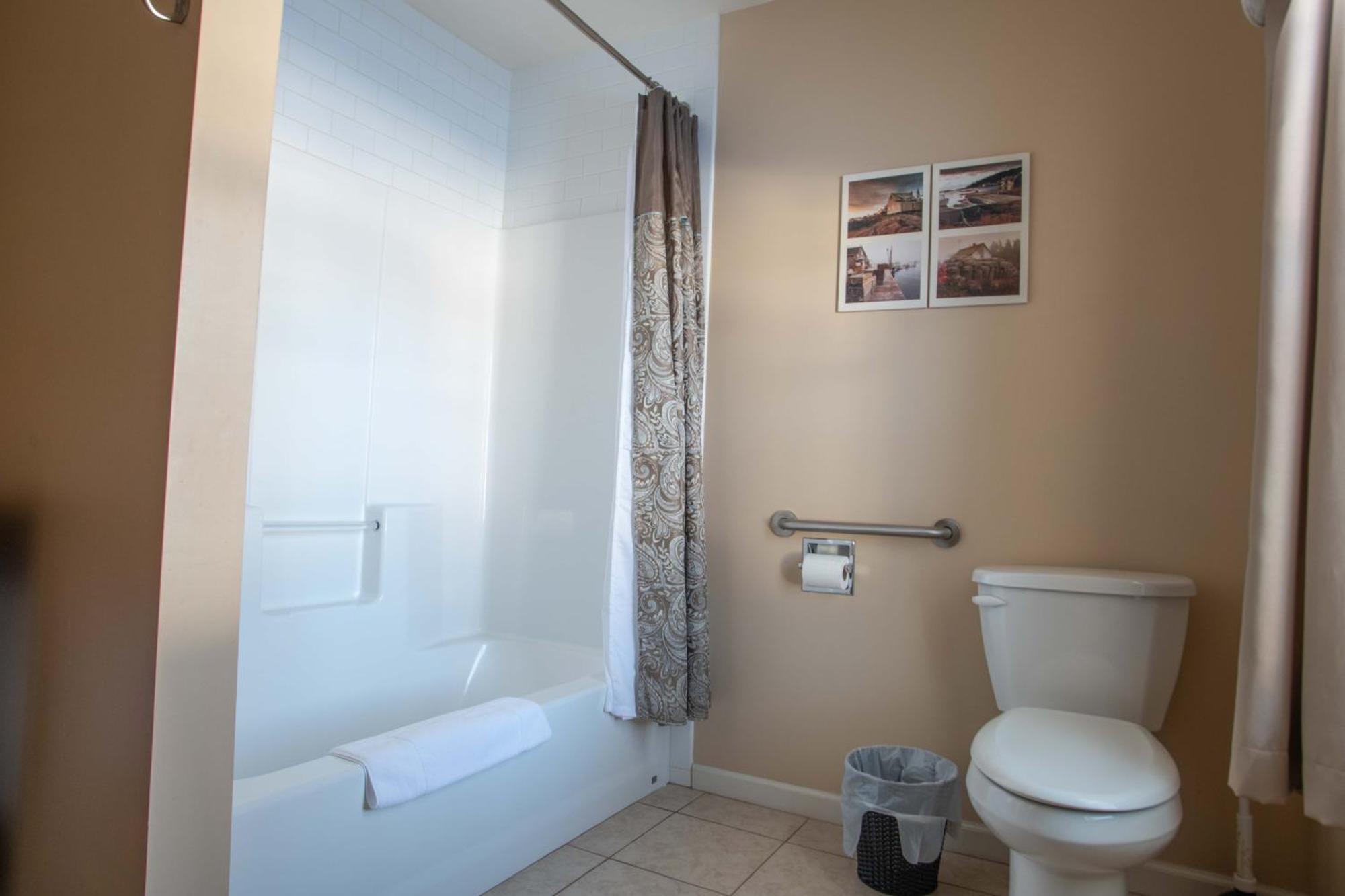 Swift River Suites Rumford Εξωτερικό φωτογραφία
